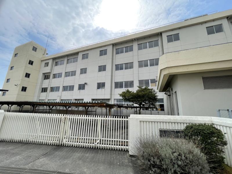岡山市立芳泉中学校